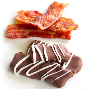 Bacon - Desserts - Chocolate - Dipped - 03.jpg